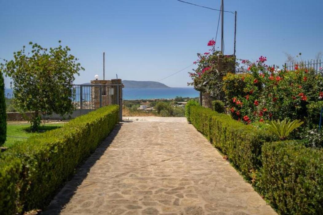 Donatos Apartment Finikounta Bagian luar foto