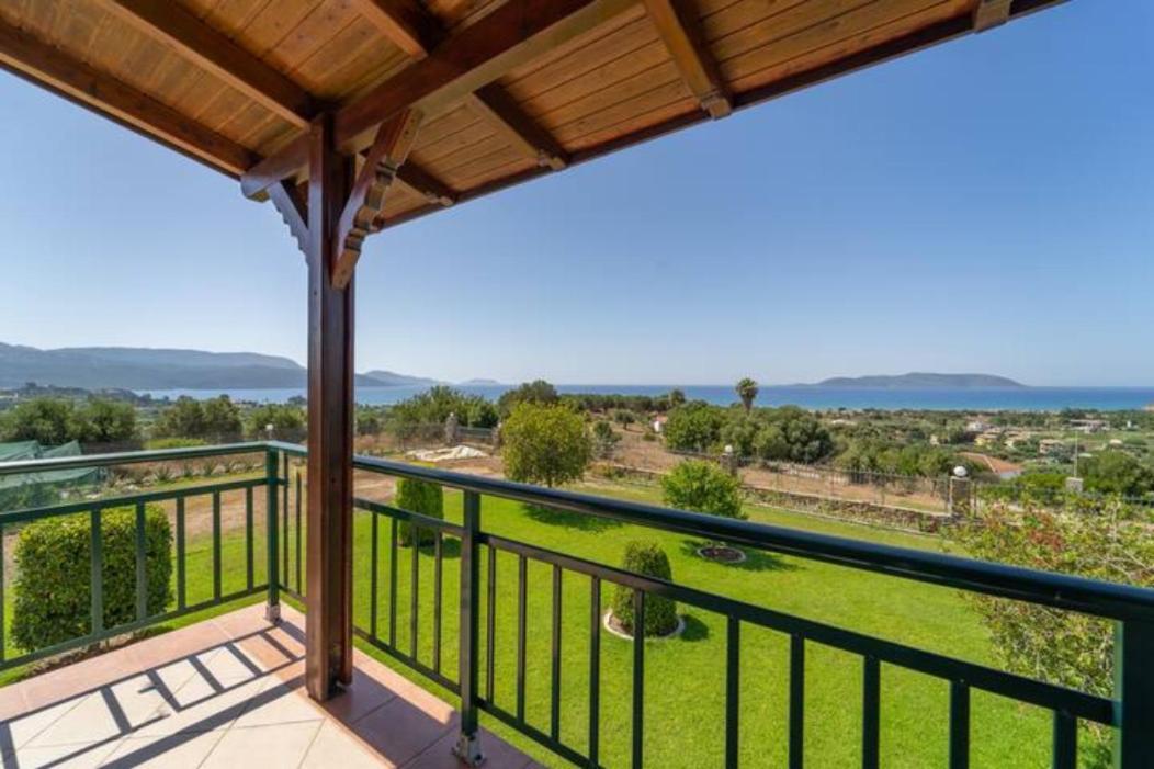 Donatos Apartment Finikounta Bagian luar foto