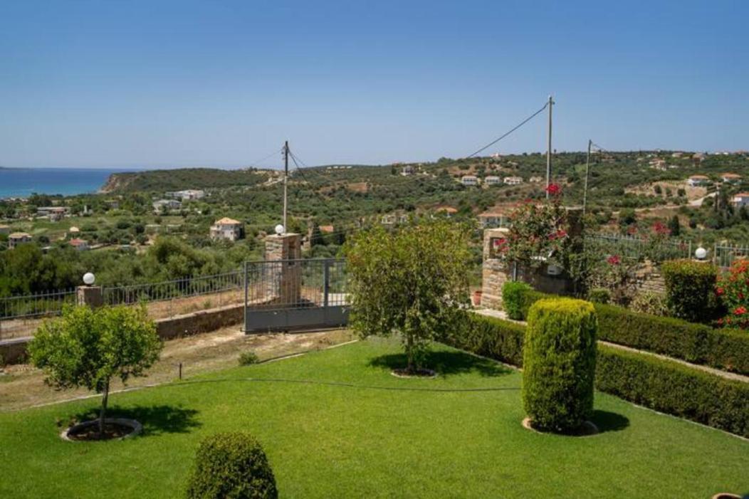 Donatos Apartment Finikounta Bagian luar foto