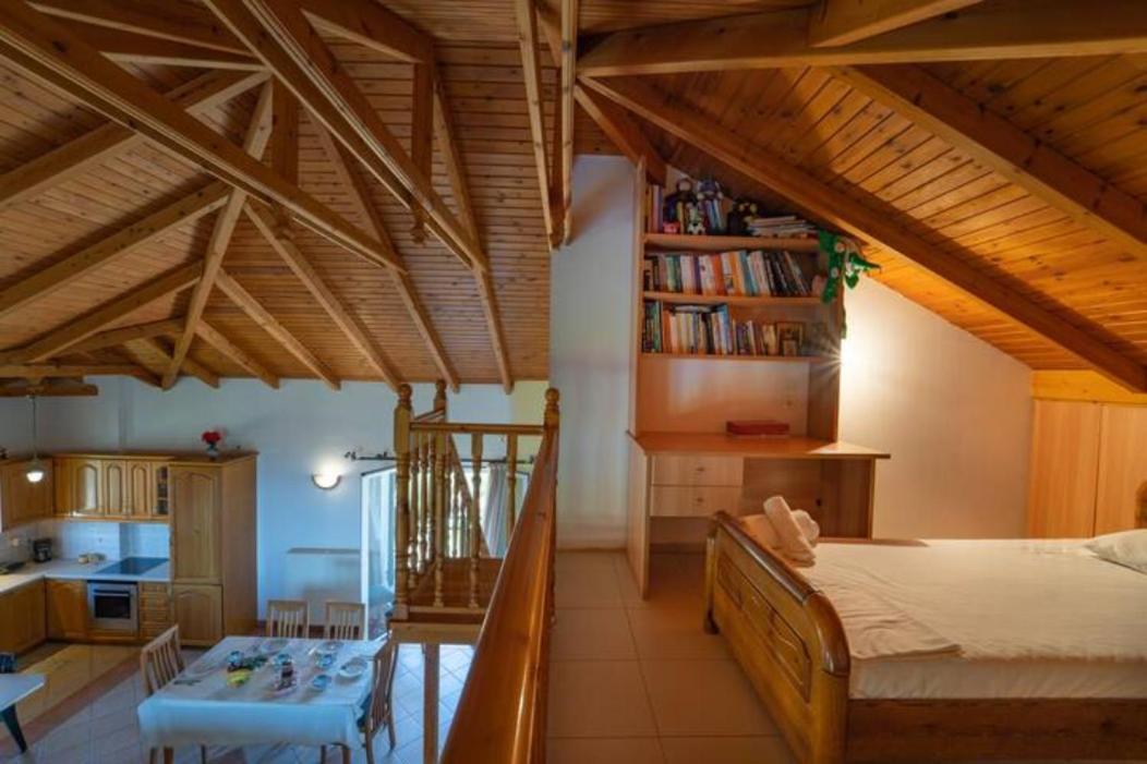 Donatos Apartment Finikounta Bagian luar foto